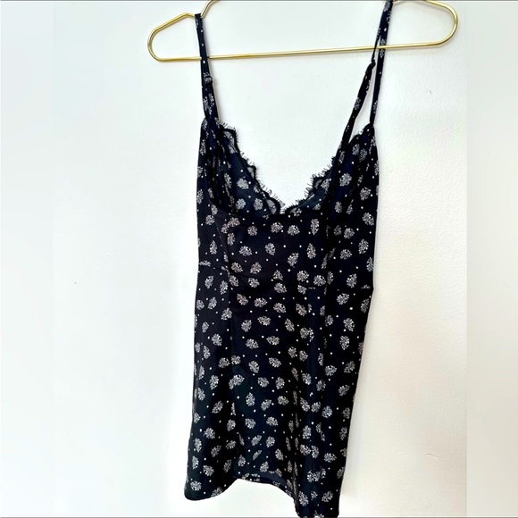 Guess camisole xs - Picture 1 of 3
